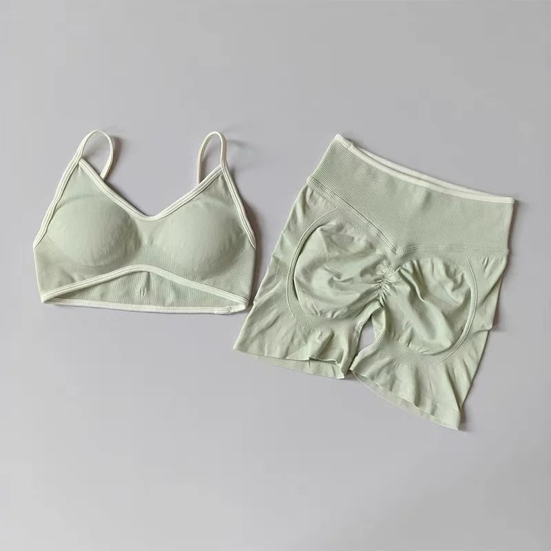 Color Blocked Bra, Seamless Tight Fitting Peach Hip Lifting Sports Shorts, Running And Fitness Pants, Women's Yoga Set