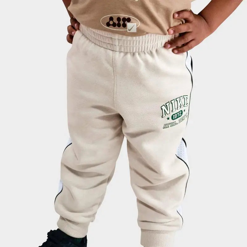 Nike Kids Toddler Crewneck Sweatshirt and Jogger Pants Set