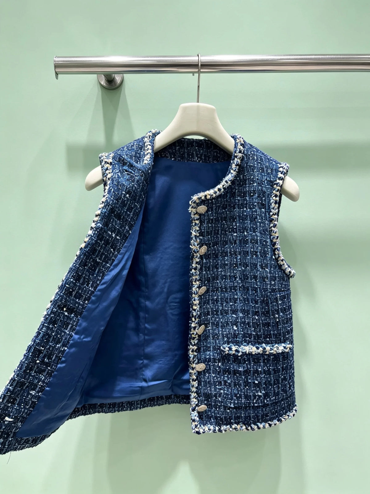 2026 Women Tweed Vest Round Neck Color‑Blend Fabric Knitted Fringe Trim Embossed Metal Buttons Pockets Outerwear