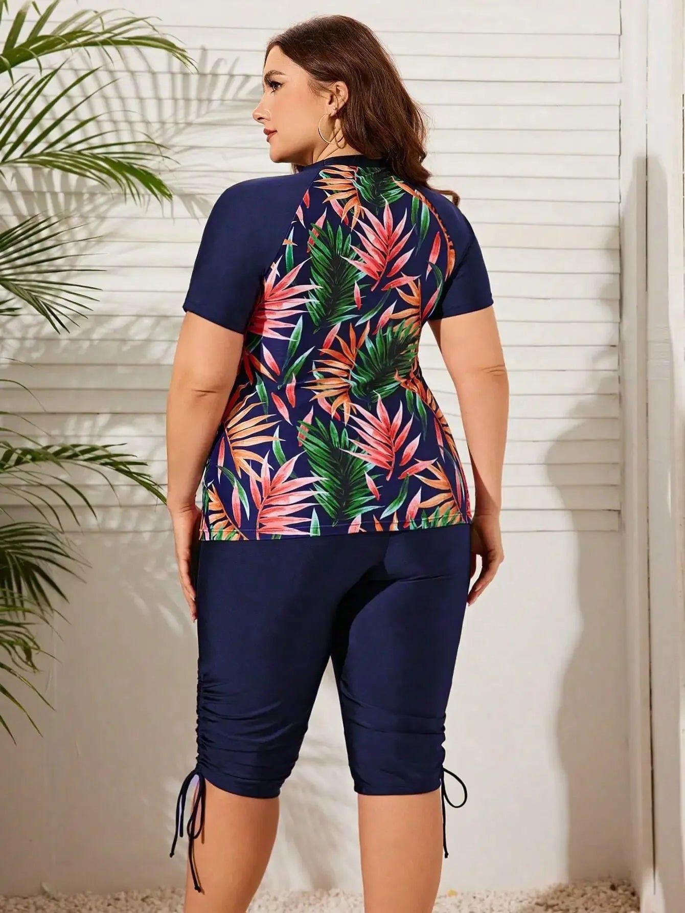 Women Tropical Print Rashguard Set for Summer Beach