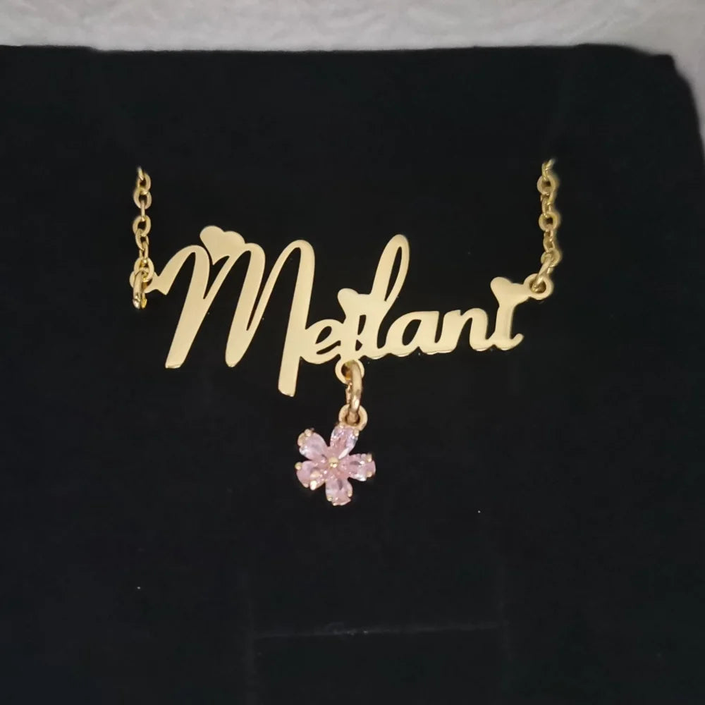 WinWinWin Flower Zircon Name Necklace And Bracelet Set