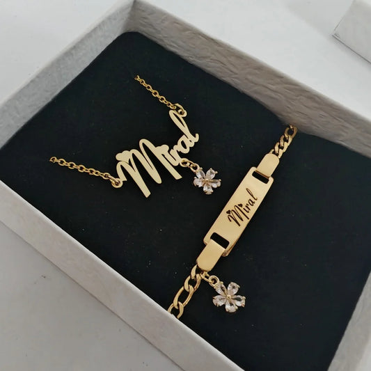 WinWinWin Flower Zircon Name Necklace And Bracelet Set