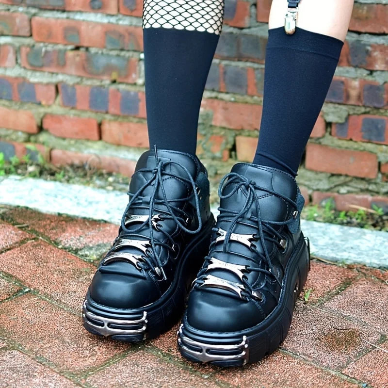 Women Thick Platform Sneakers With Metal Decoration Lace Up Punk